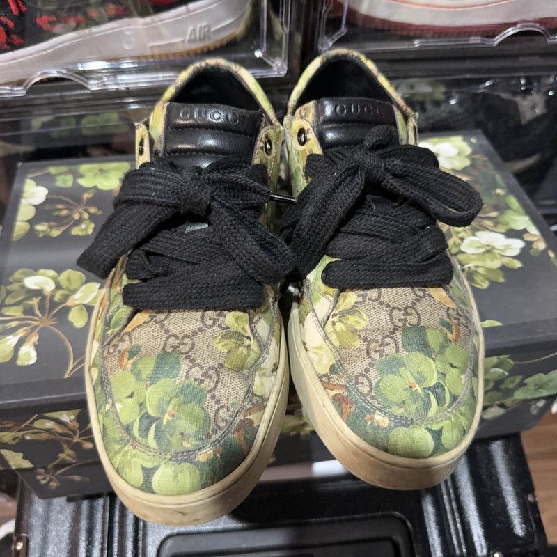 Gucci Gucci GG Supreme Low 'Blooms Print' Sneakers Size US 8 / EU 41 - 2 Thumbnail