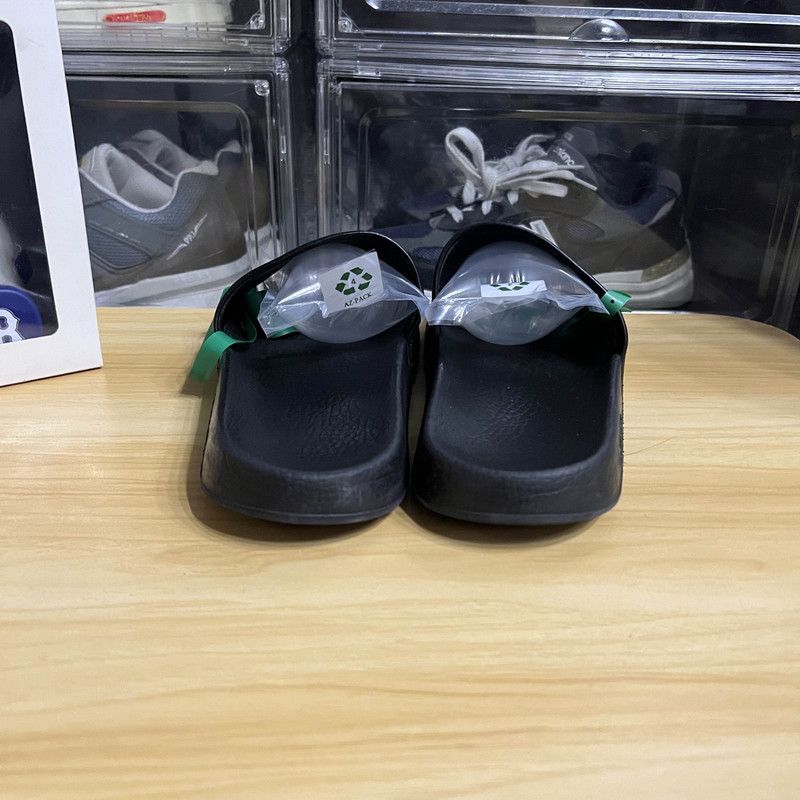 Gucci Gucci Stylish Black Leather Slides for Men Size US 10.5 / EU 43-44 - 3 Thumbnail