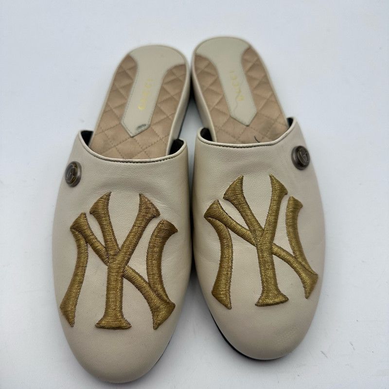 Gucci Gucci X NY Fashion Print Casual Slide Sandals Size US 6 / EU 39 - 2 Thumbnail