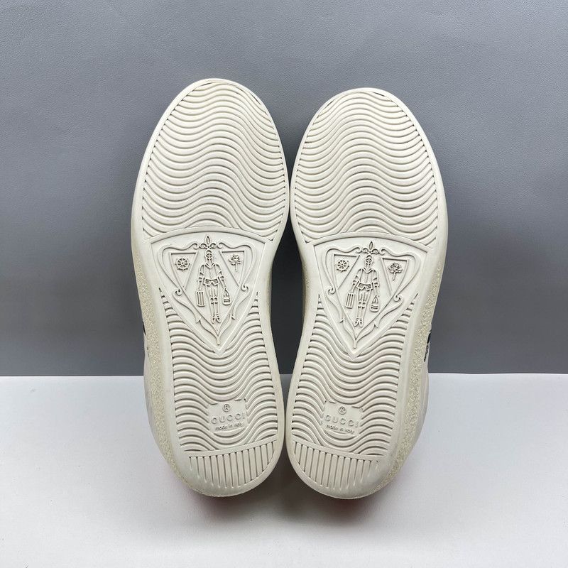 Gucci Gucci Mickey Mouse Casual Sneakers for Men Size US 8 / EU 41 - 4 Thumbnail