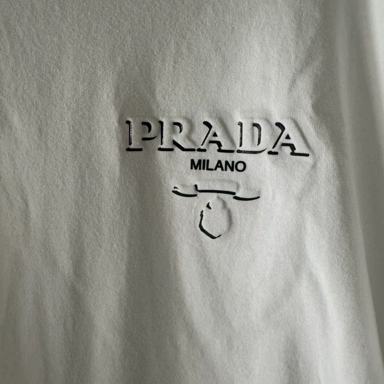 Prada Prada Classic White Short Sleeve T-shirt - dmc Size L / US 10 / IT 46 - 9 Thumbnail