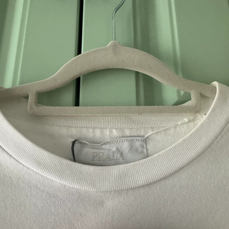 Prada Prada Classic White Short Sleeve T-shirt - dmc Size L / US 10 / IT 46 - 8 Thumbnail