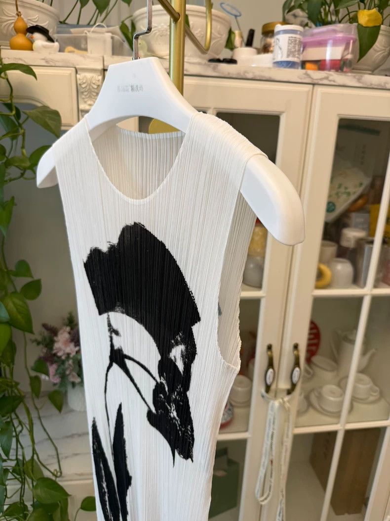 Issey Miyake Issey Miyake Ink Print White Dress - dmc Size M / US 6-8 / IT 42-44 - 2 Thumbnail