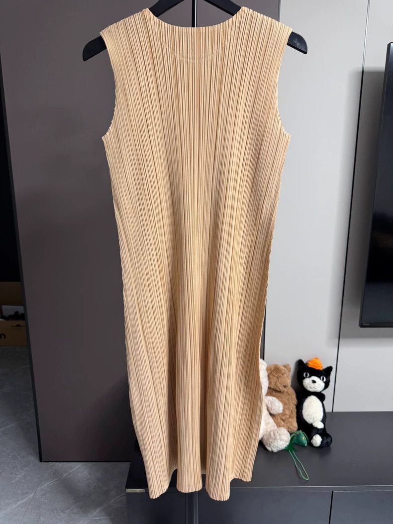 Issey Miyake Issey Miyake PP21-JH245 Sleeveless Dress - dmc Size M / US 6-8 / IT 42-44 - 2 Thumbnail