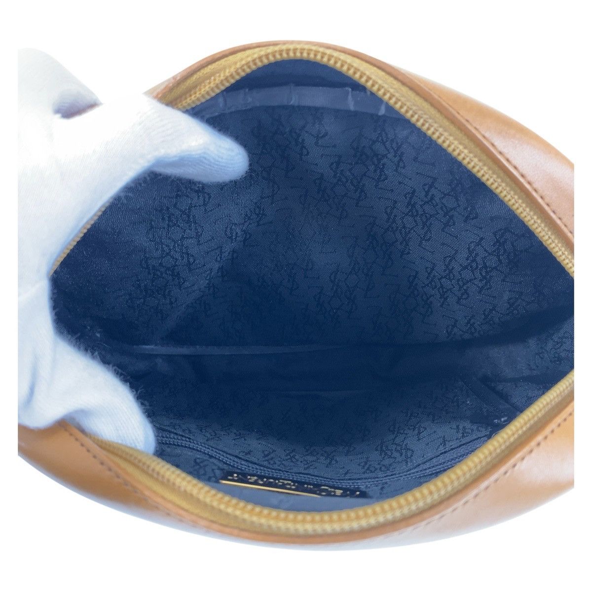 Yves Saint Laurent Yves Saint Laurent Yves Saint Laurent YSL PVC/Leather Shoulder Bag Leather Shoulder Bag DUTY FREE for USA Size ONE SIZE - 8 Thumbnail