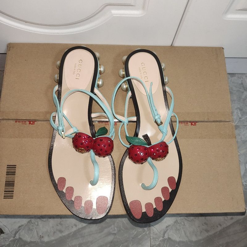 Gucci Gucci Cherry Decor Leather Sandals in Blue Size US 7.5 / EU 40-41 - 2 Thumbnail