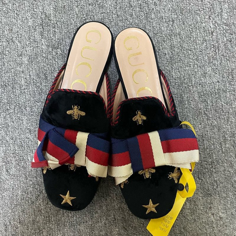 Gucci Gucci Embroidered Velvet Slippers with Bee Size US 6.5 / EU 39-40 - 2 Thumbnail