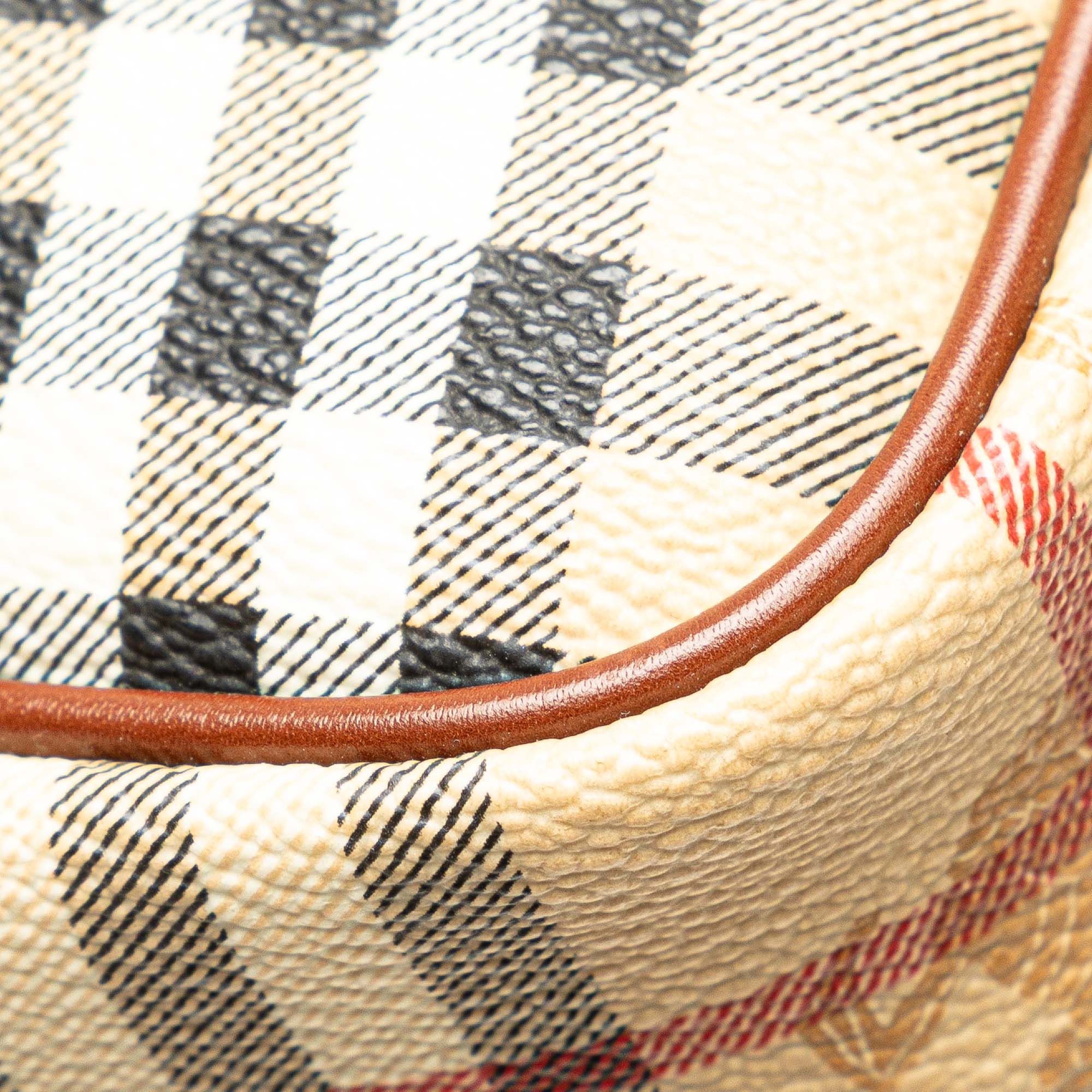 Burberry Burberry Haymarket Check Coated Canvas Crossbody Size ONE SIZE - 7 Thumbnail
