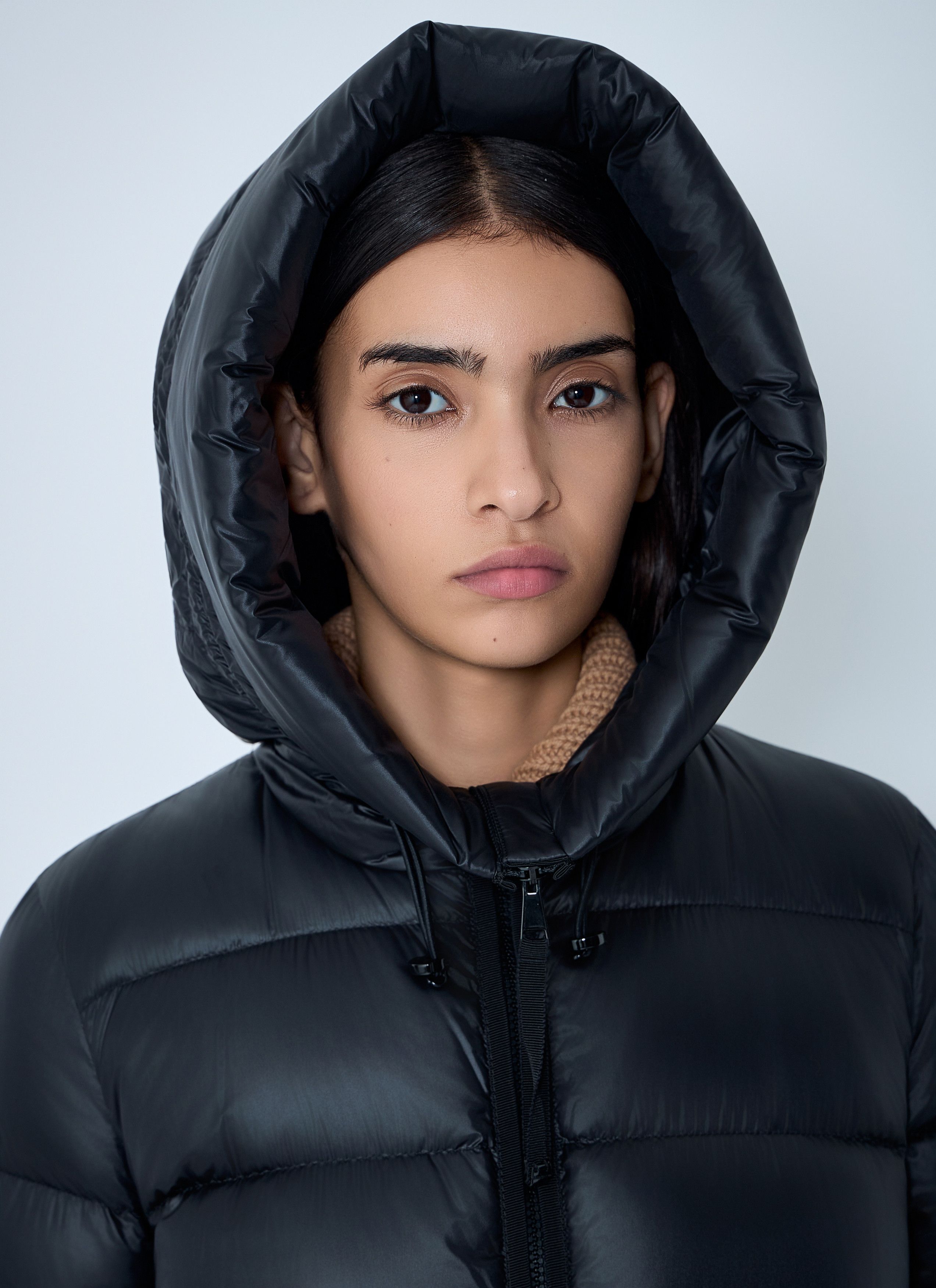 Moncler Suyenne Hooded Down Jacket Size XXS / US 00 / IT 34 - 5 Thumbnail