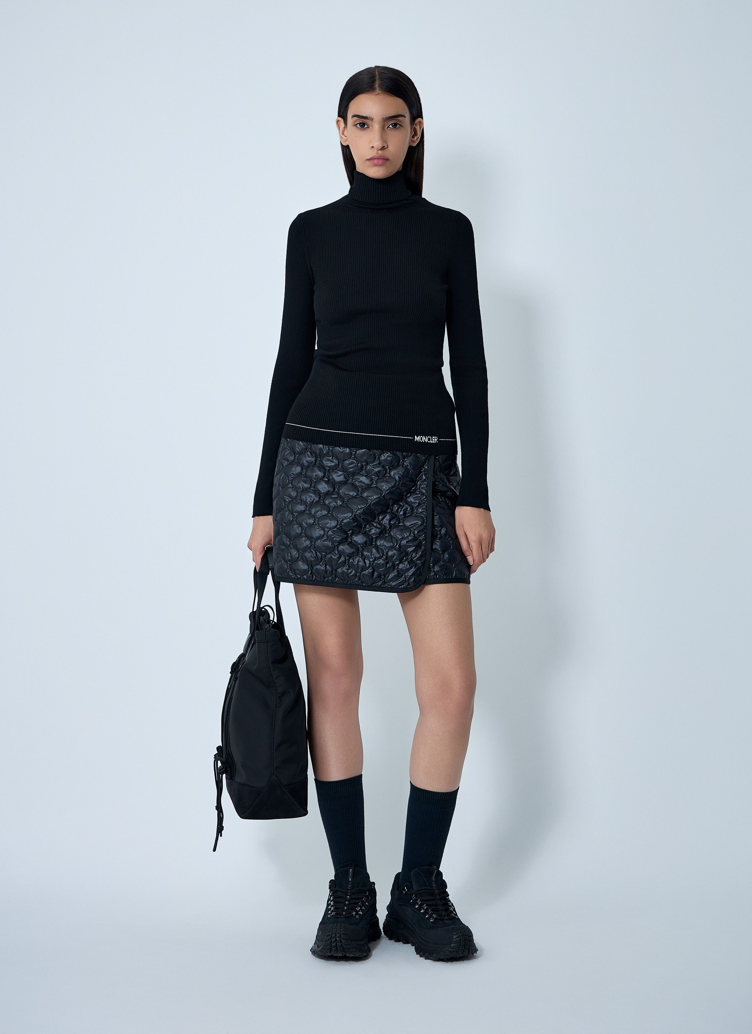 Moncler Wool Sweater Size XS / US 0-2 / IT 36-38 - 2 Thumbnail