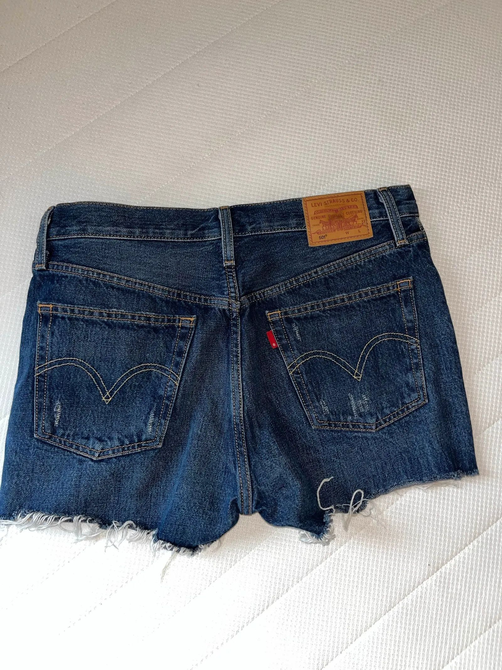 Levi's Levi's Shorts Size 26" / US 2 / IT 38 - 2 Thumbnail