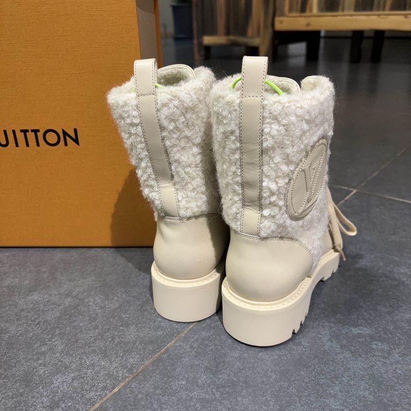 Louis Vuitton Louis Vuitton Beige Leather Short Lace-Up Boots 0079 Size US 8 / IT 38 - 3 Thumbnail