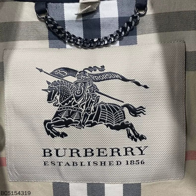 Burberry Burberry Black Plaid Mid-Length Trench Coat Size M / US 6-8 / IT 42-44 - 4 Thumbnail