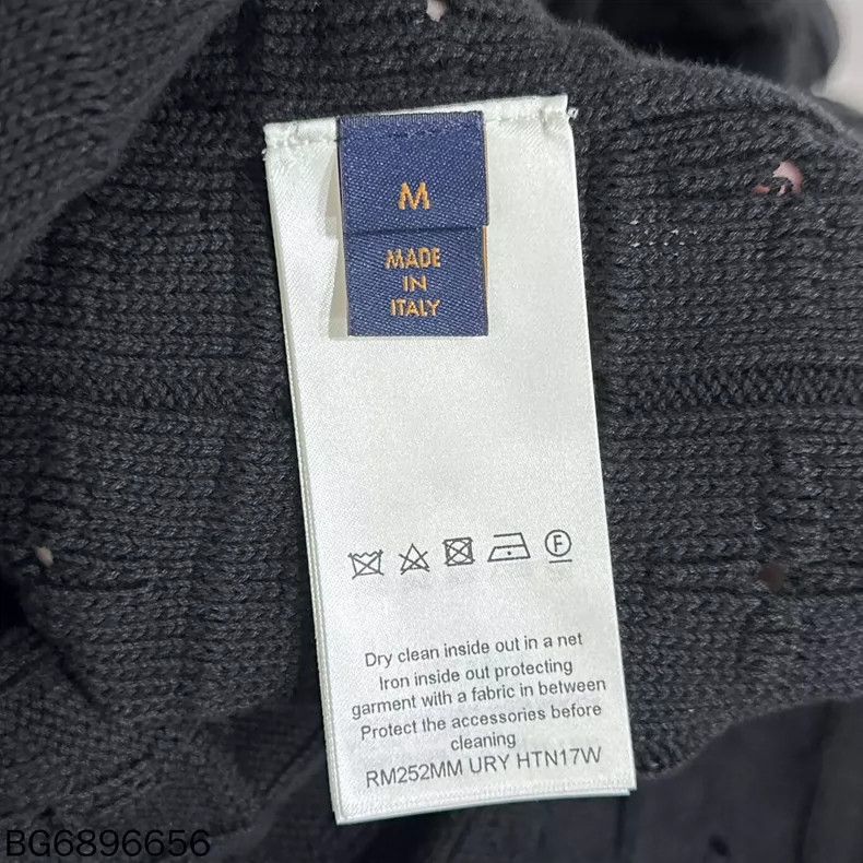 Louis Vuitton Louis Vuitton Double-Breasted Logo Knit Coat Size M / US 6-8 / IT 42-44 - 4 Thumbnail