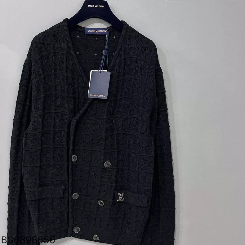 Louis Vuitton Louis Vuitton Double-Breasted Logo Knit Coat Size M / US 6-8 / IT 42-44 - 2 Thumbnail