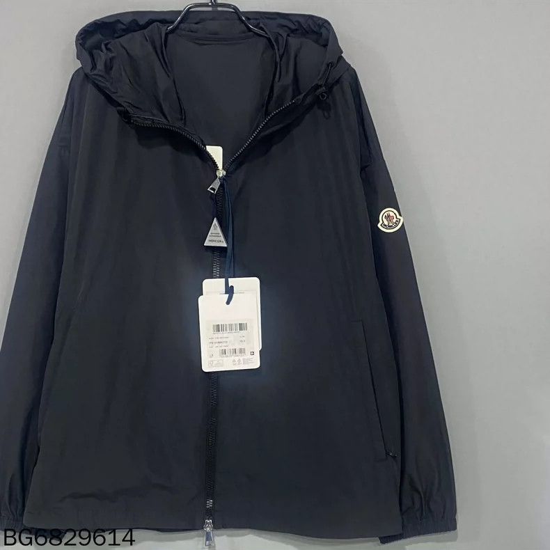 Moncler Moncler Logo Sleeve Rain Jacket Coat Size M / US 6-8 / IT 42-44 - 2 Thumbnail