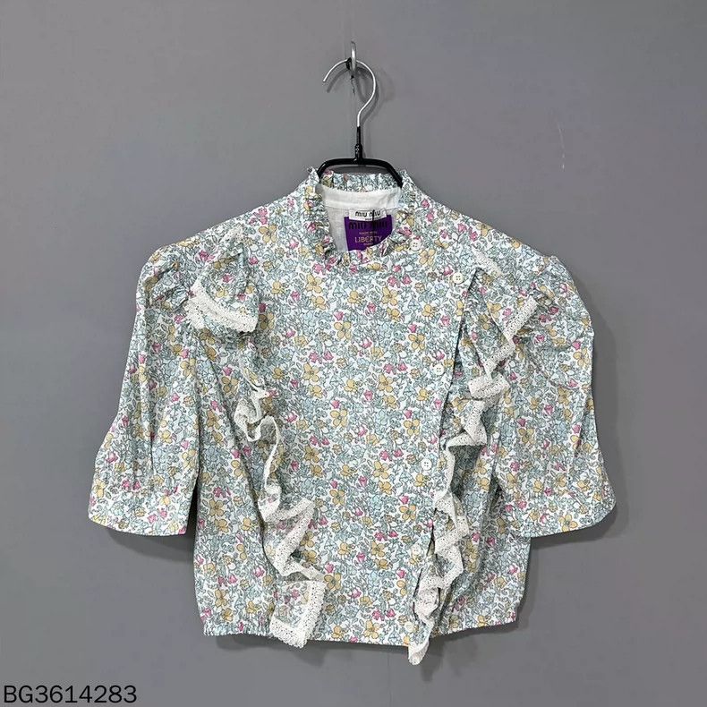 Miu Miu Floral Puff Sleeve Short Casual Blouse Size L / US 10 / IT 46 - 2 Thumbnail