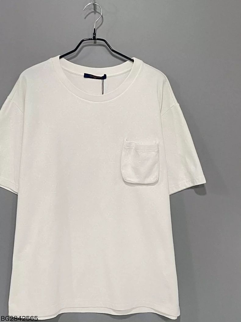 Louis Vuitton Louis Vuitton Short Sleeve Pocket T-shirt Size XXL / US 16-18 / IT 52-54 - 2 Thumbnail