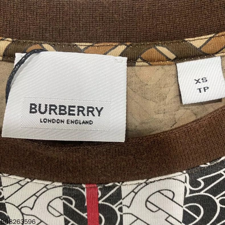 Burberry Burberry Tb Stripe Print Cotton Short Sleeve Size XS / US 0-2 / IT 36-38 - 4 Thumbnail