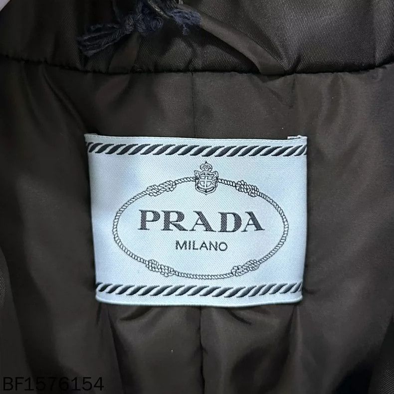 Prada PRADA Long Black Triangle Logo Down Coat Size M / US 6-8 / IT 42-44 - 4 Thumbnail