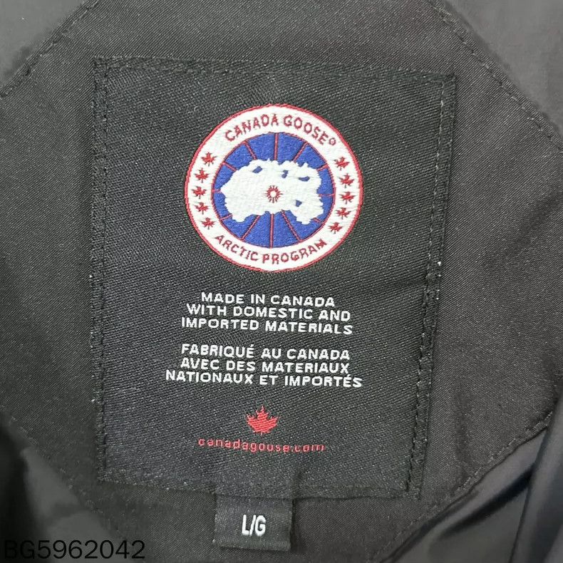 Canada Goose Black Canada Goose Hooded Down Jacket Size L / US 10 / IT 46 - 4 Thumbnail
