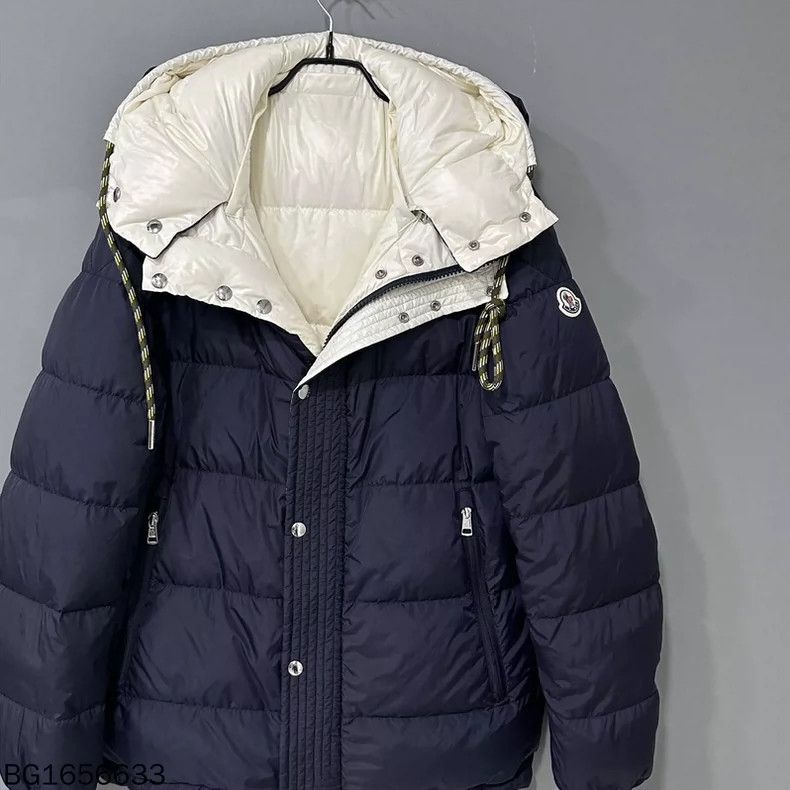 Moncler Reversible Logo Down Jacket Moncler Size S / US 4 / IT 40 - 2 Thumbnail