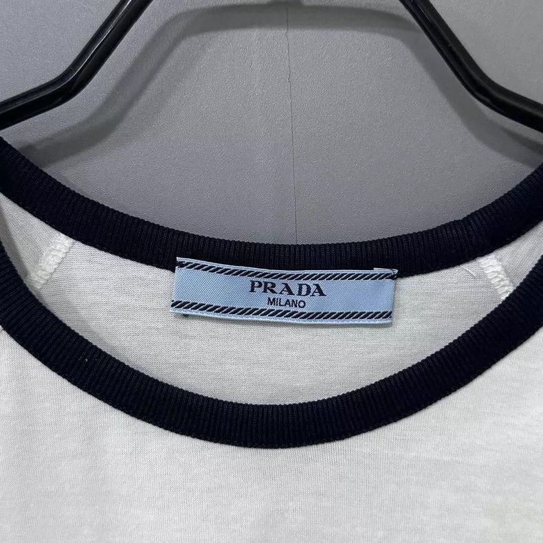 Prada PRADA Triangle Logo White Short Sleeve T-Shirt Size M / US 6-8 / IT 42-44 - 5 Thumbnail