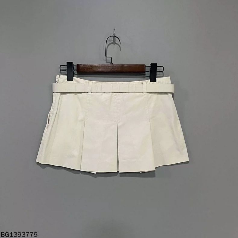 Miu Miu MIU MIU Belted Mini Skirt Size 36" / US 14 / IT 50 - 2 Thumbnail
