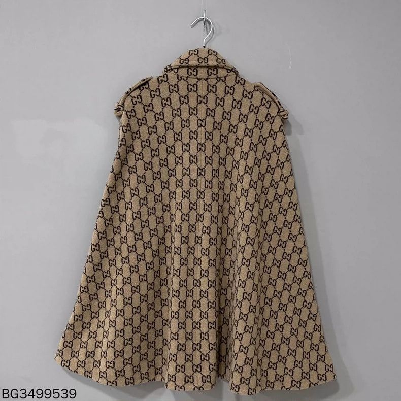 Gucci Gucci Logo Print Gold Button Cape Coat Size S / US 4 / IT 40 - 3 Thumbnail
