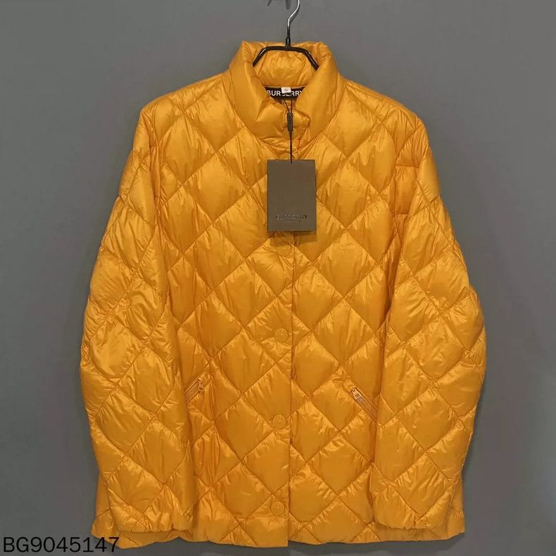 Burberry Burberry Quilted Cuff Logo Down Jacket Size XL / US 12-14 / IT 48-50 - 2 Thumbnail