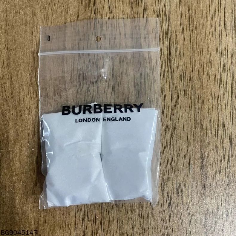 Burberry Burberry Quilted Cuff Logo Down Jacket Size XL / US 12-14 / IT 48-50 - 7 Thumbnail