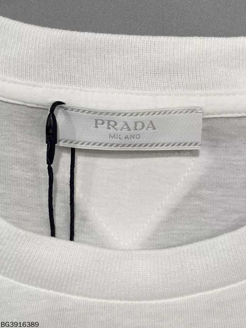 Prada Prada White Triangle Logo Short Sleeve T-shirt Size XXL / US 16-18 / IT 52-54 - 4 Thumbnail
