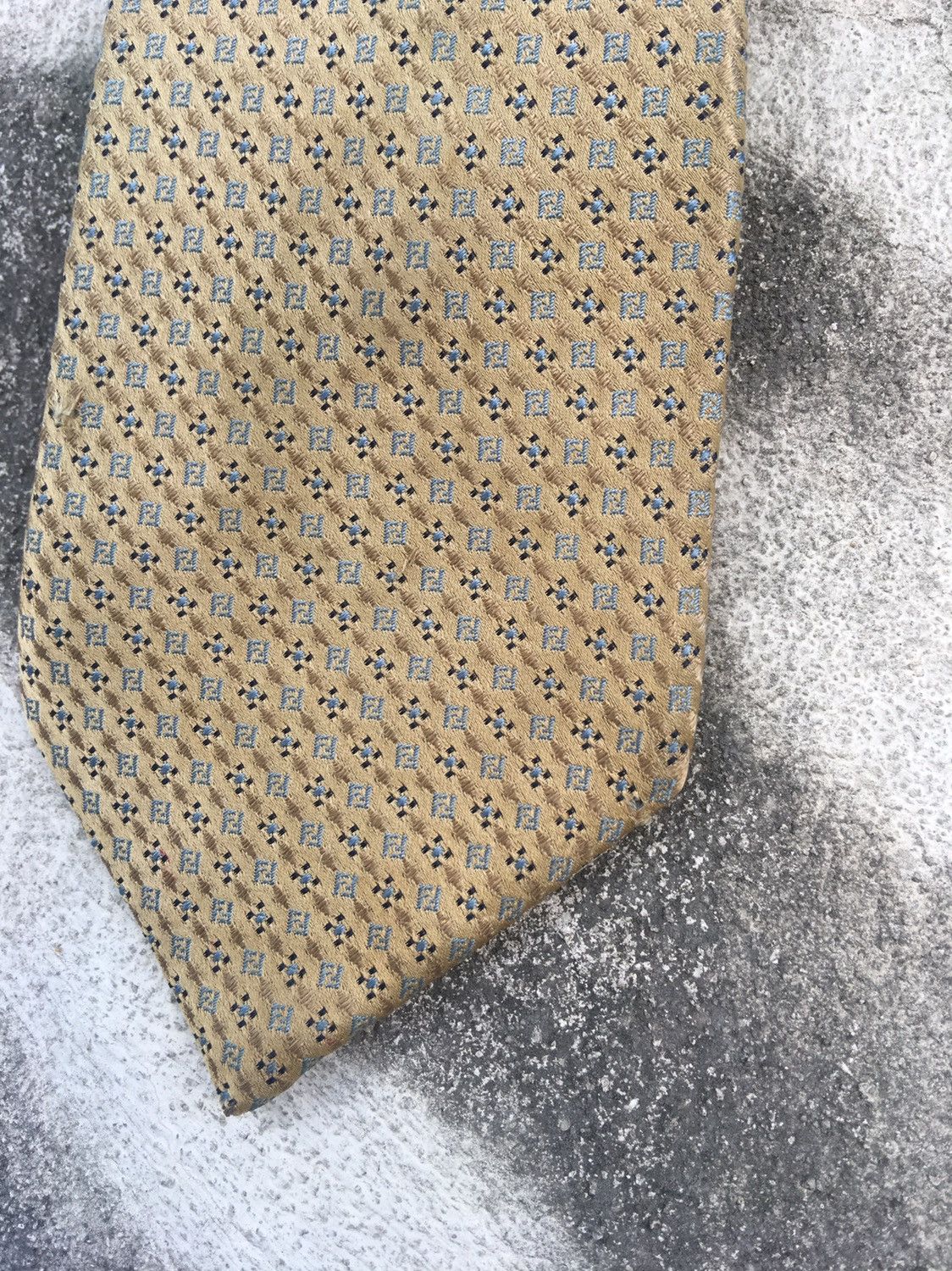 fendi necktie