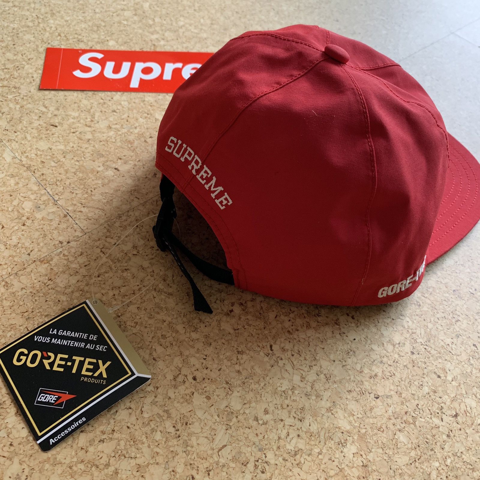 Supreme SS19 Red supreme Gore-Tex 6 Panel Red Hat Size ONE SIZE - 2 Thumbnail