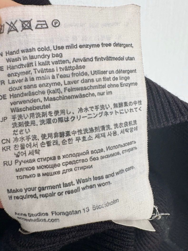Acne Studios Acne Studios Slim Fit Sweater XS Size XS / US 0-2 / IT 36-38 - 4 Thumbnail