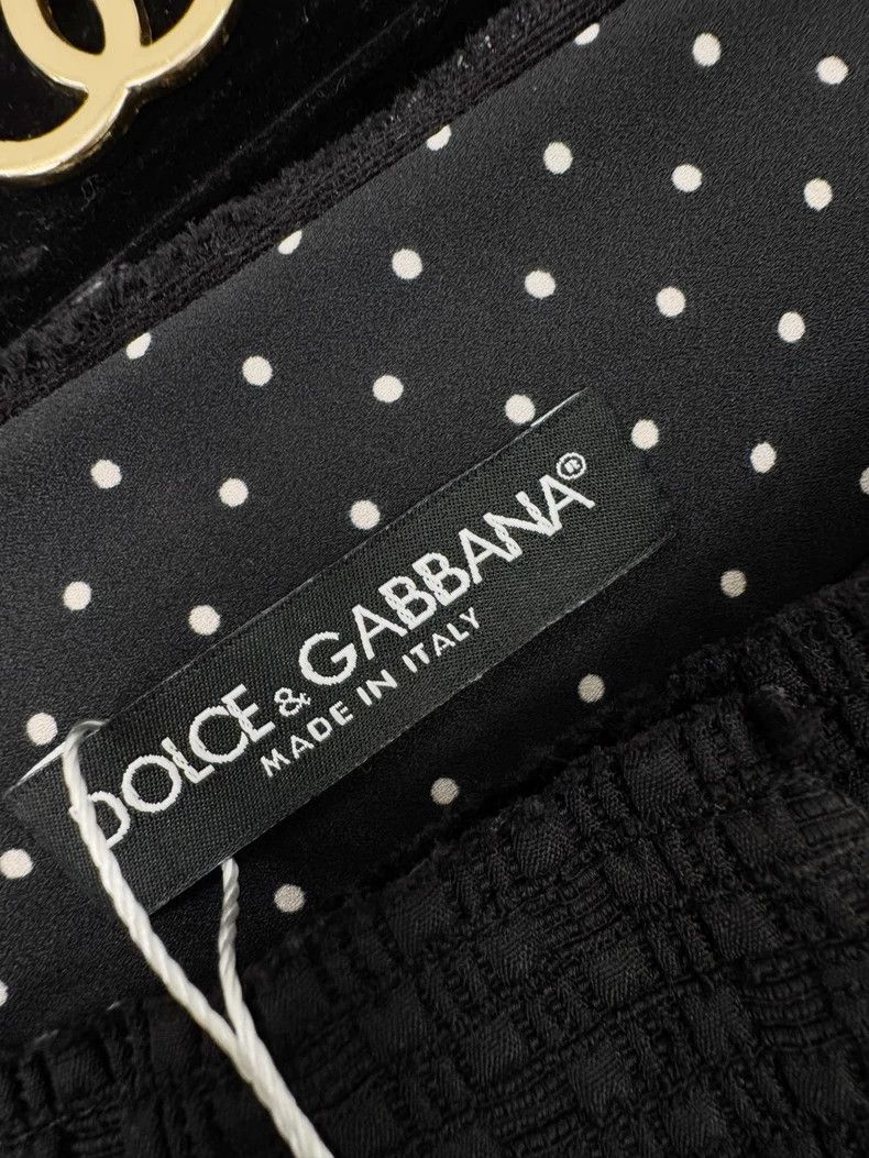 Dolce & Gabbana DG Crystal Embellished Women's Shorts Size 36" / US 14 / IT 50 - 3 Thumbnail