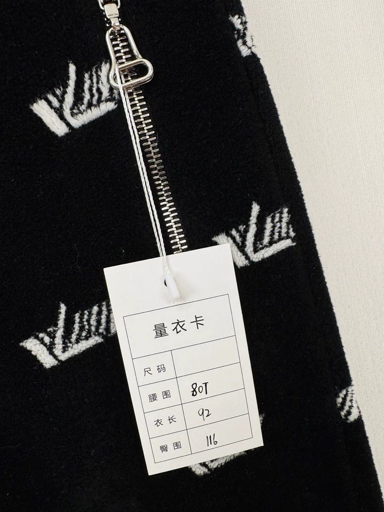 Louis Vuitton Louis Vuitton Flocked Print Sweatpants Size 30" / US 8 / IT 44 - 2 Thumbnail