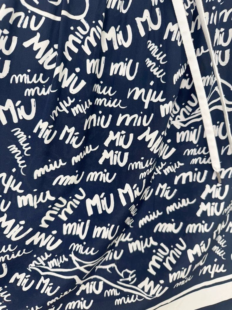 Miu Miu Miumiu Silk Skirt with White Letter Print Size 36" / US 14 / IT 50 - 4 Thumbnail