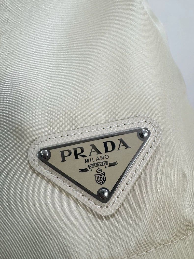 Prada Prada Nylon Shorts with Tags New Size 36" / US 14 / IT 50 - 2 Thumbnail