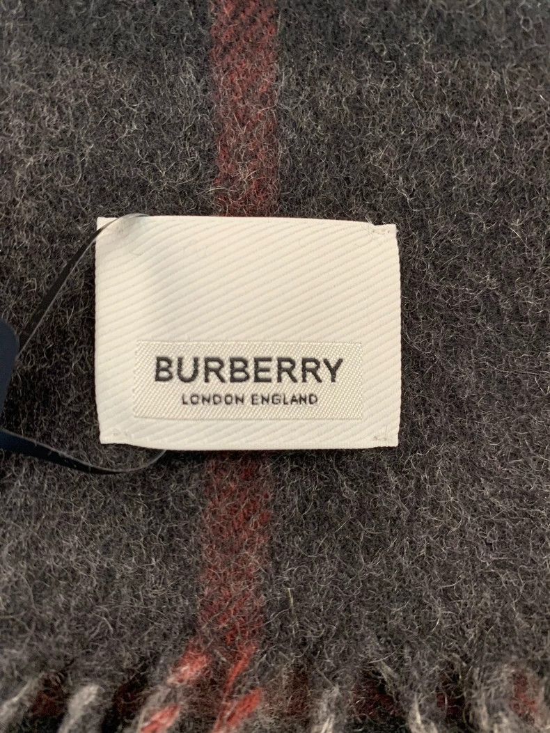 Burberry Burberry Gray Double-Sided Logo Cashmere Scarf Size ONE SIZE - 7 Thumbnail