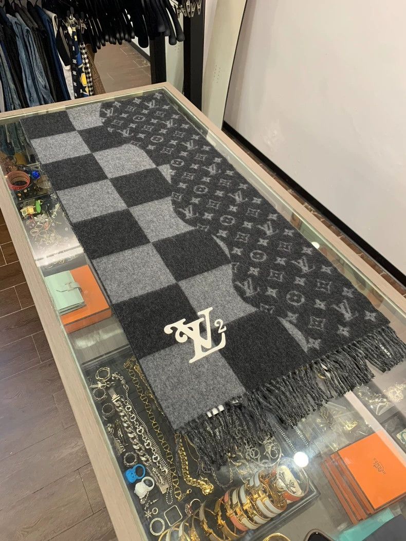 Louis Vuitton Louis Vuitton x Nigo Checkered cashmere scarf Size ONE SIZE - 2 Thumbnail