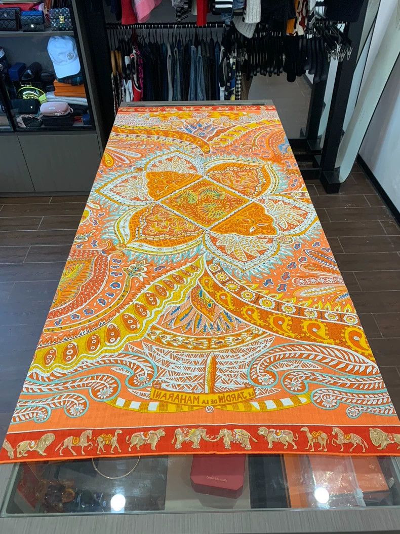 Hermes Hermes Floral Logo Wool Cashmere Scarf Size ONE SIZE - 2 Thumbnail