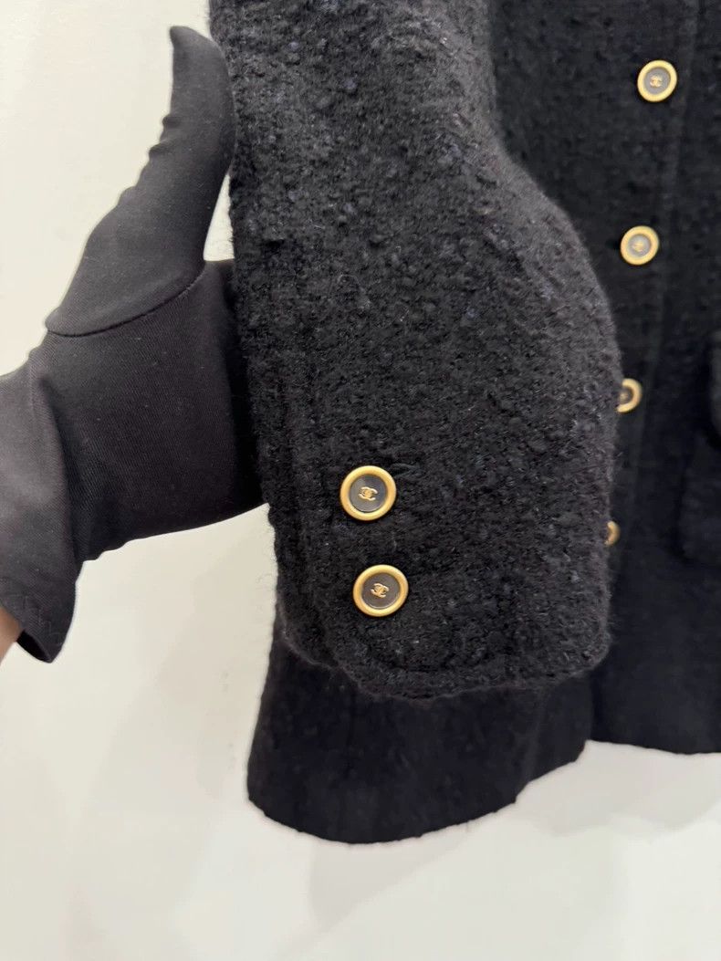 Chanel Chanel Vintage Black Wool Coat with CC Buttons Size S / US 4 / IT 40 - 4 Thumbnail