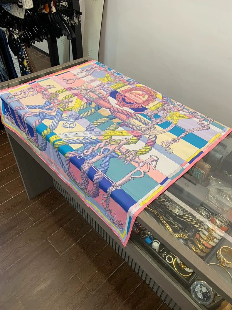 Hermes Hermes "Horse Knight" 90cm Silk Scarf Size ONE SIZE - 2 Thumbnail
