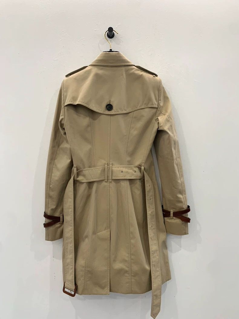 Burberry Burberry Beige Double-Breasted Trench Coat Size S / US 4 / IT 40 - 2 Thumbnail