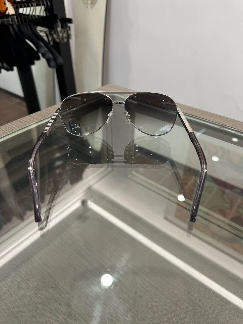 Louis Vuitton Louis Vuitton Silver Gradient Sunglasses Size ONE SIZE - 5 Thumbnail