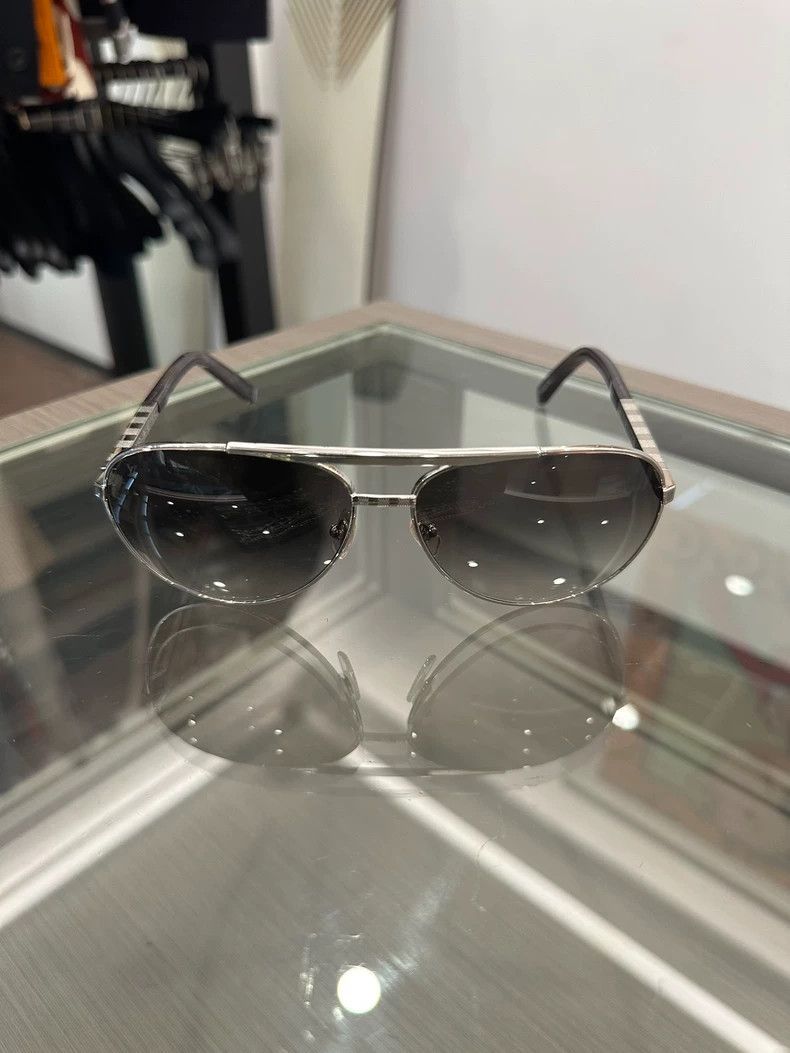 Louis Vuitton Louis Vuitton Silver Gradient Sunglasses Size ONE SIZE - 3 Thumbnail
