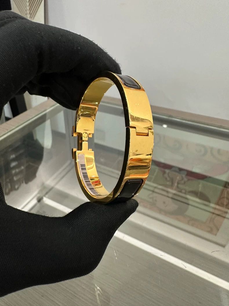 Hermes Hermes Clic H Enamel Bracelet Gold Black Size ONE SIZE - 3 Thumbnail