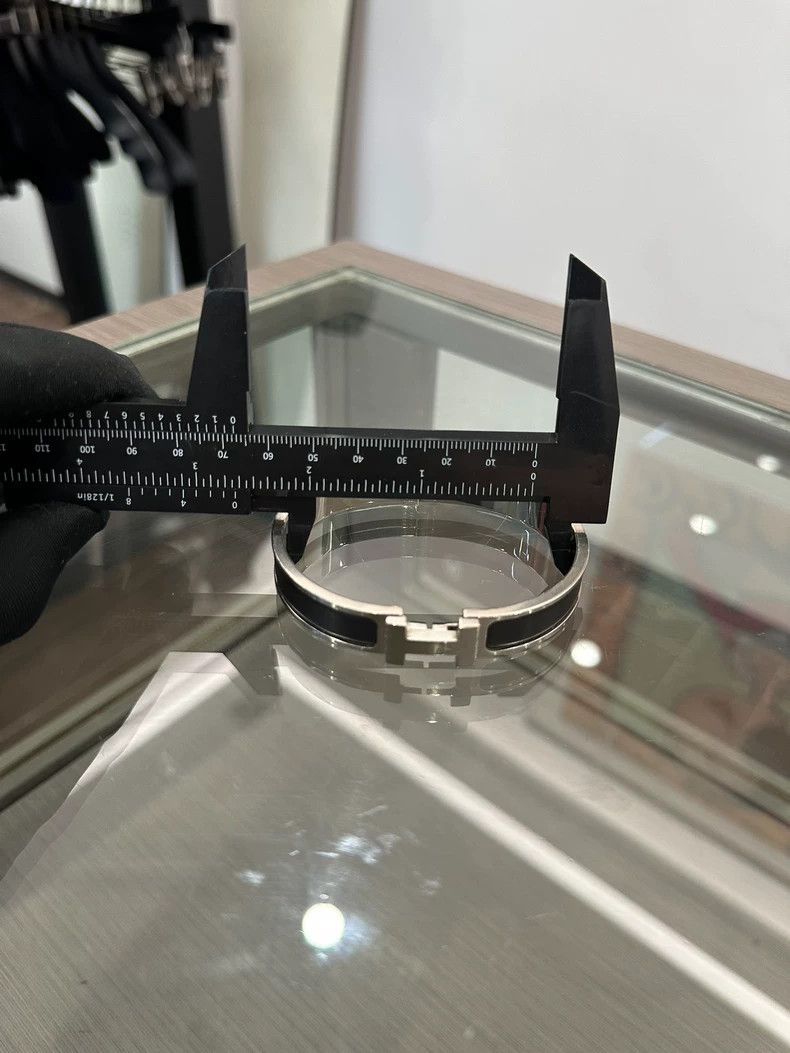 Hermes Hermes Clic H Black Silver Enamel Bracelet Size ONE SIZE - 7 Thumbnail
