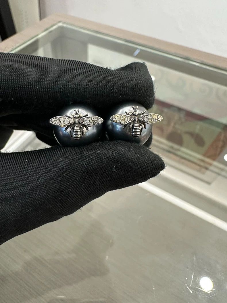 Dior Dior Gray Pearl Crystal Bee Earrings Size ONE SIZE - 3 Thumbnail